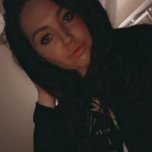 Meet your Posher, Olivia